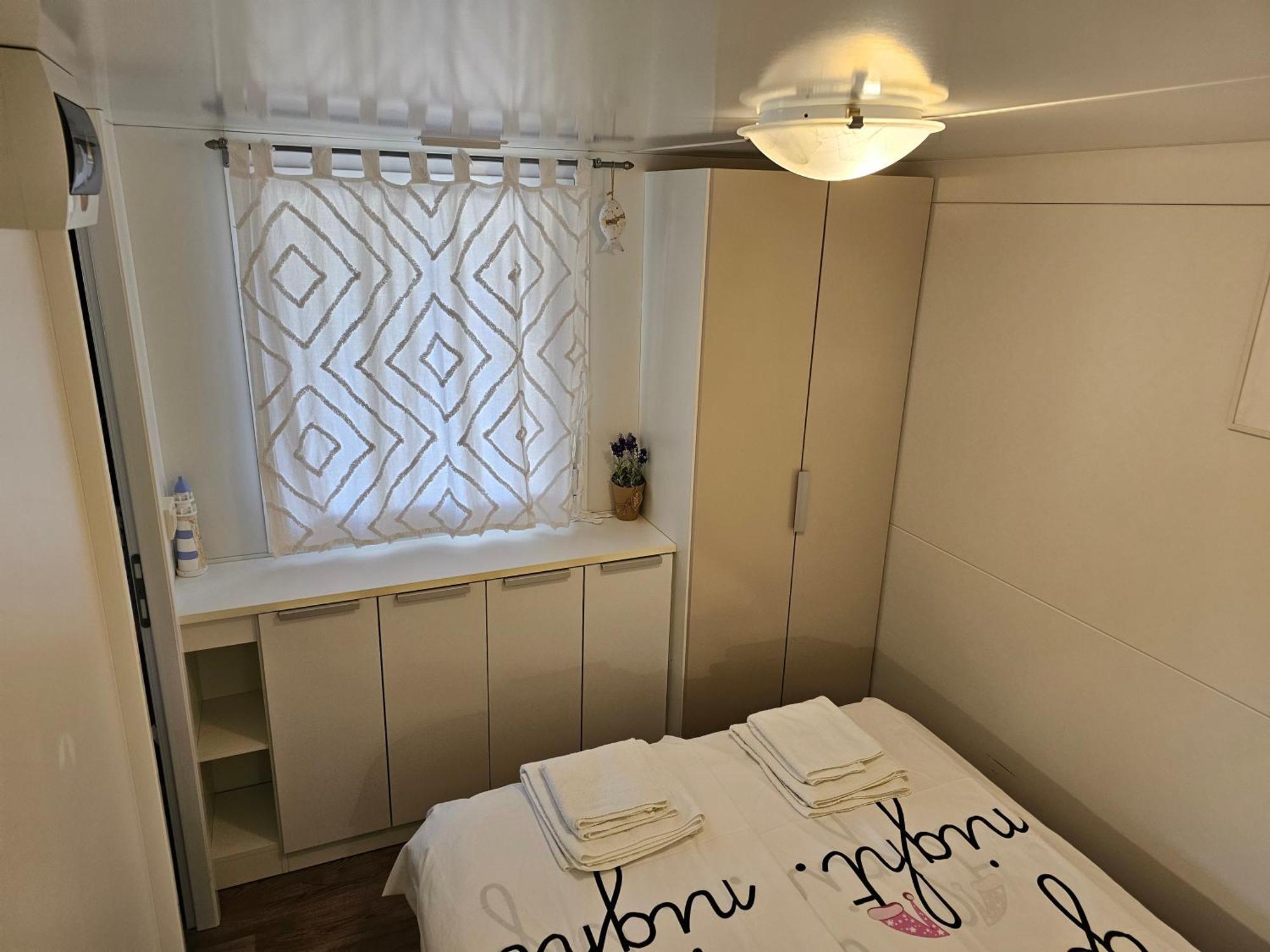 Mobile Home Sea Fairy , Jezera , Murter Tisno Exterior foto